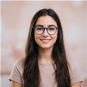 Aiuto Compiti, assistenza didattica. Approfondimenti su argomenti complessi e supporto per verifiche ed esami.